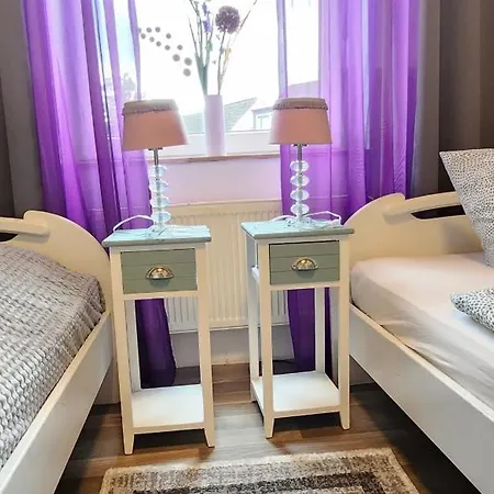 Elena Flat Lavendel Zentrum * Дуйсбург