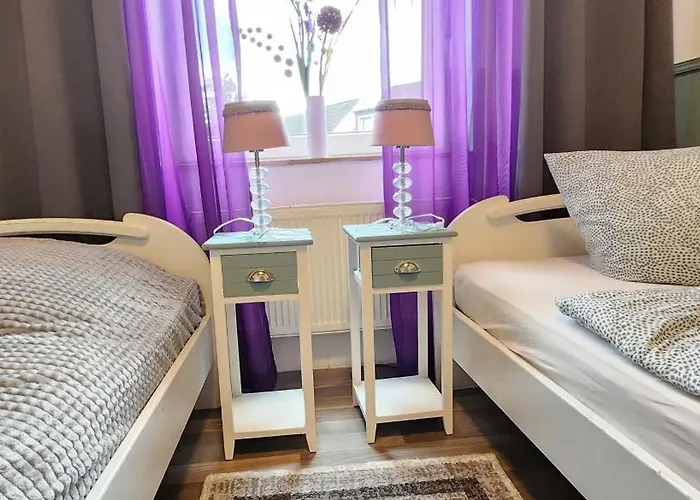 Elena Flat Lavendel Zentrum * Duisburg